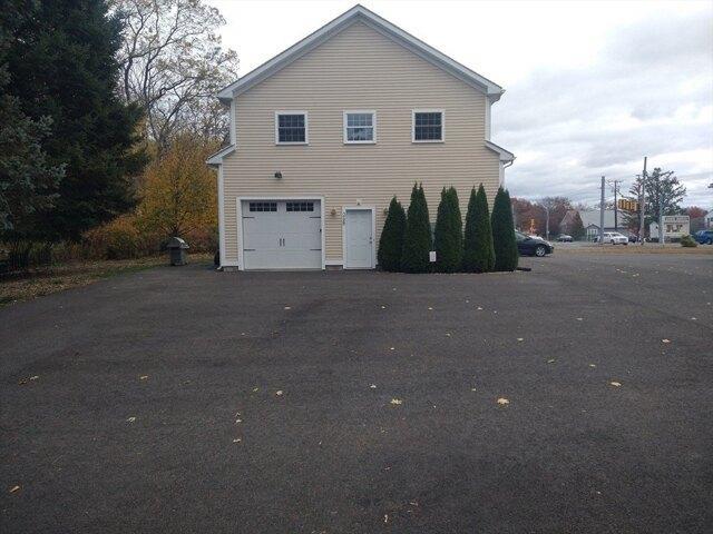 House for sale in Hadley, Massachusetts