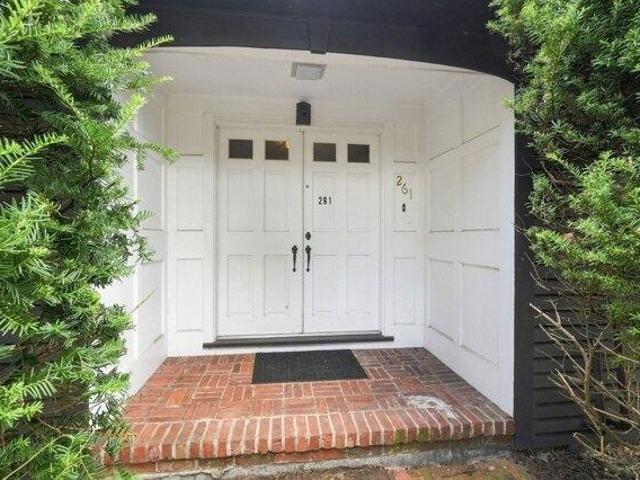 House for sale in Hadley, Massachusetts