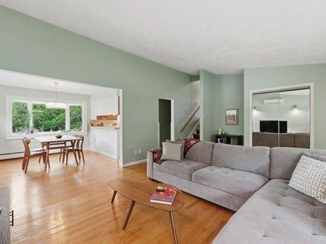 House for sale in Plainville, Hadley