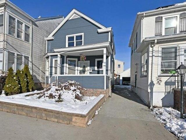 House for sale in Passaic, New Jersey