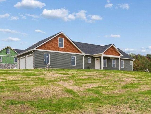 House for sale in Bombahook Estates, Hallowell