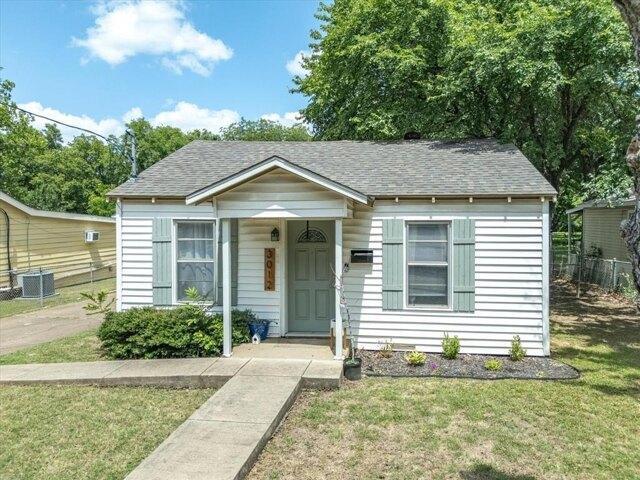 House for sale in Haltom City, Texas