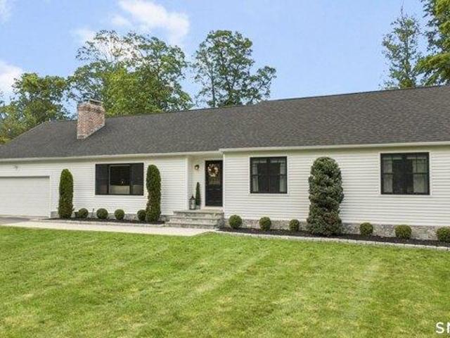 House for sale in Hamden, Connecticut