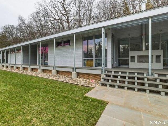 House for sale in Hamden, Connecticut