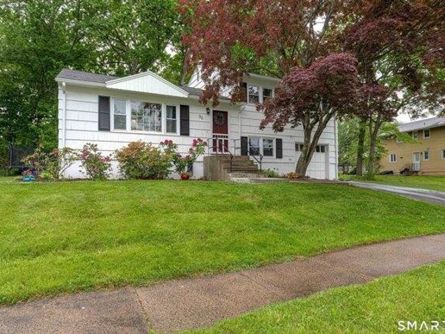House for sale in Hamden, Connecticut