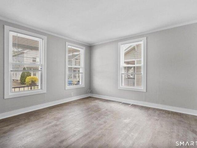 House for sale in Hamden, Connecticut