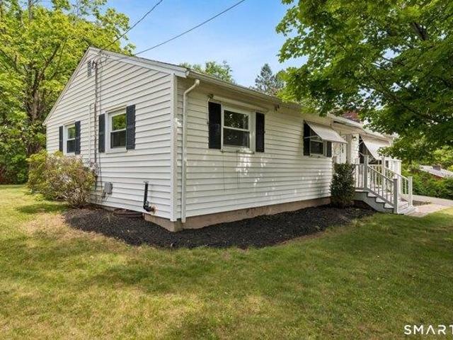 House for sale in Hamden, Connecticut