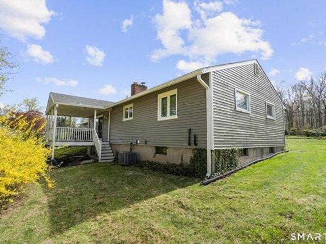 House for sale in Hamden, Connecticut