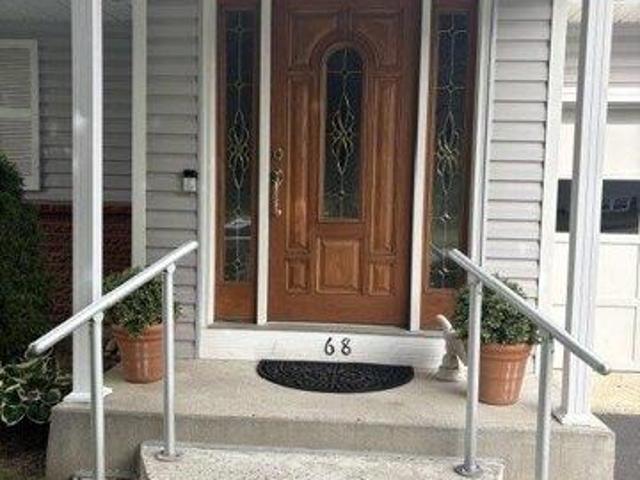 House for sale in Hamden, Connecticut
