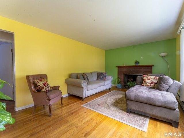 House for sale in Hamden, Connecticut