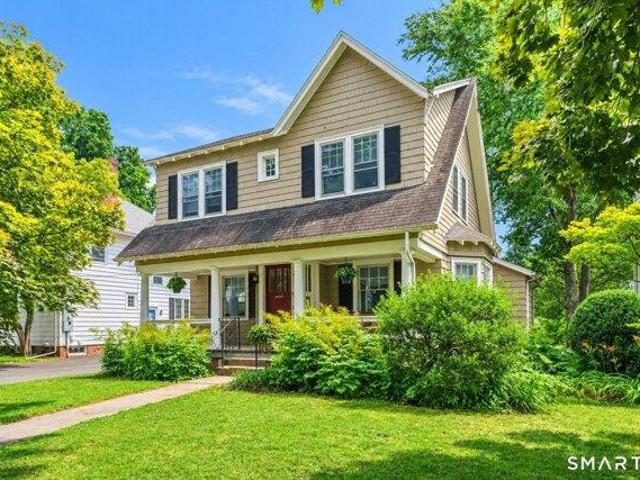 House for sale in Hamden, Connecticut