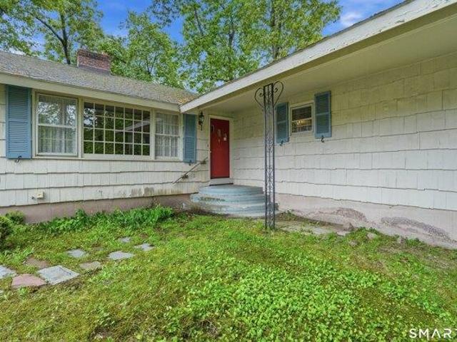 House for sale in Hamden, Connecticut