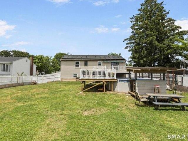 House for sale in Hamden, Connecticut