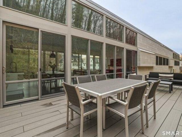House for sale in Hamden, Connecticut