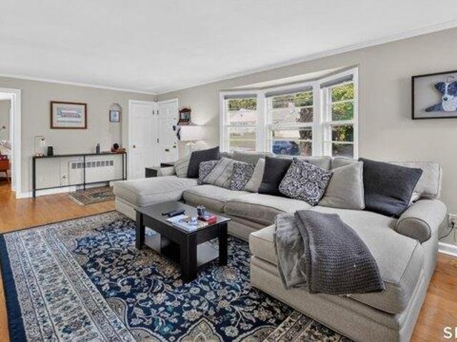 House for sale in Hamden, Connecticut