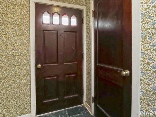 House for sale in Hamden, Connecticut