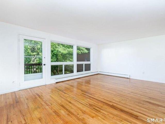 House for sale in Hamden, Connecticut