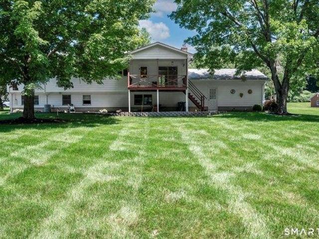 House for sale in Hamden, Connecticut