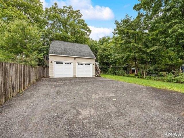 House for sale in Hamden, Connecticut