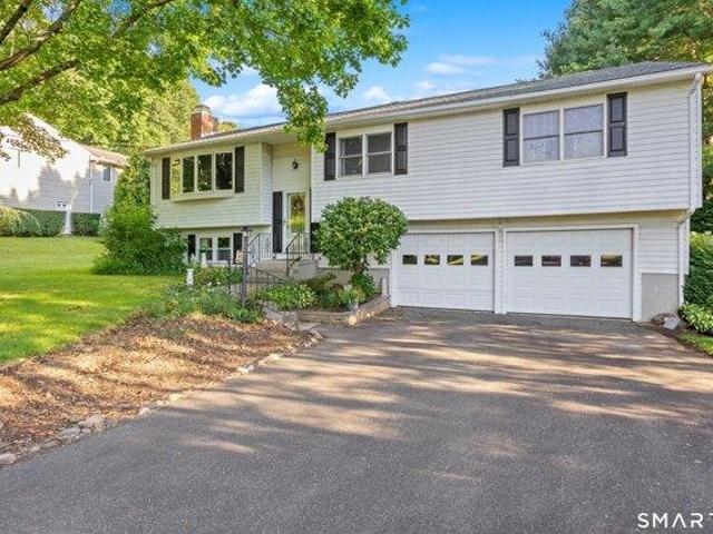 House for sale in Hamden, South Central Connecticut Planning Region