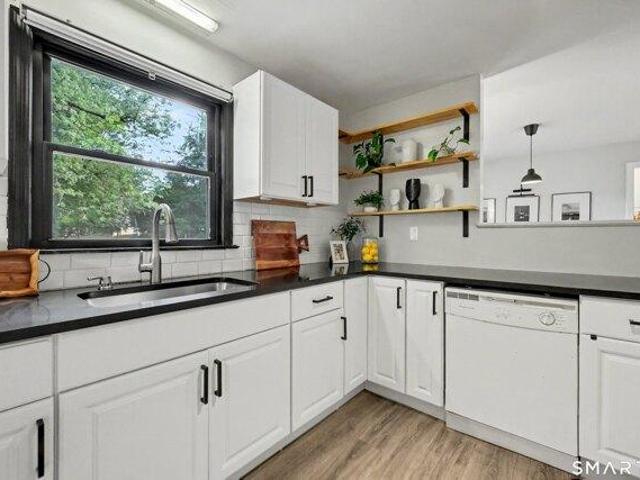 House for sale in Hamden, South Central Connecticut Planning Region