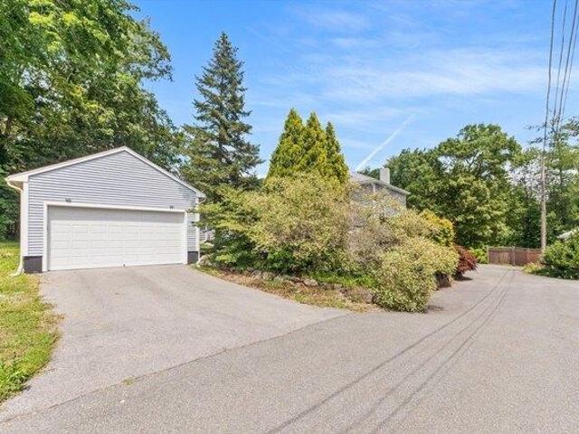 House for sale in South Hamilton, Massachusetts