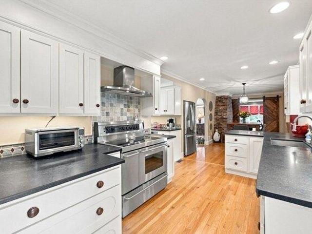 House for sale in South Hamilton, Hamilton
