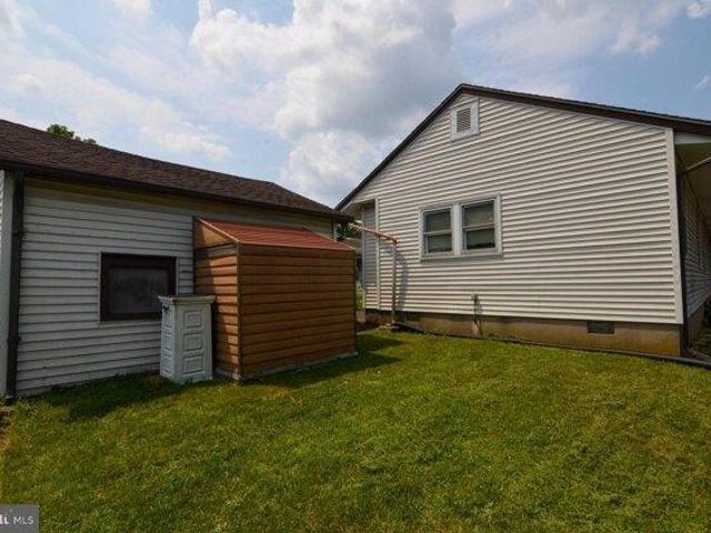 House for sale in Crosswicks, New Jersey