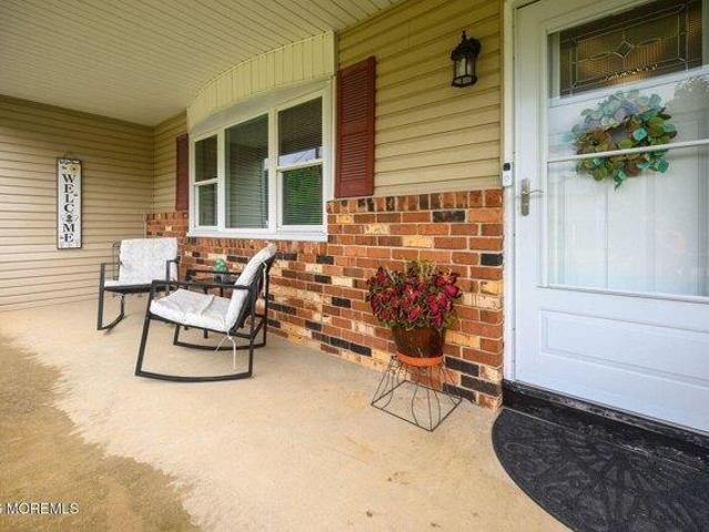 House for sale in Crosswicks, New Jersey