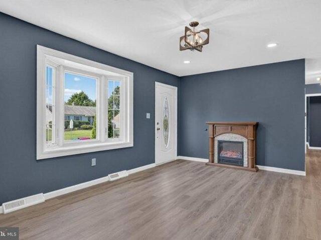 House for sale in Crosswicks, New Jersey
