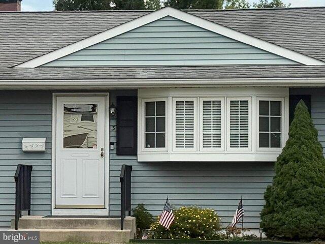 House for sale in Crosswicks, New Jersey