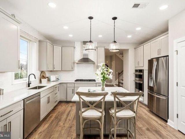 House for sale in Crosswicks, New Jersey