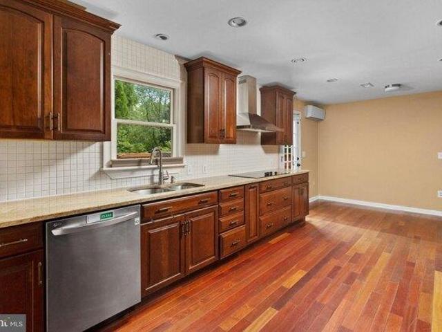 House for sale in Crosswicks, New Jersey