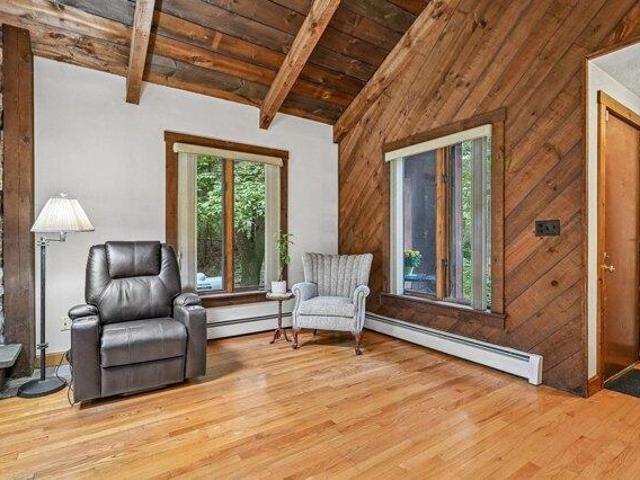 House for sale in East Hampstead, Hampstead