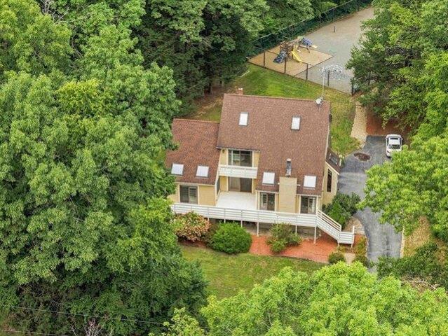 House for sale in Hampstead, Rockingham County