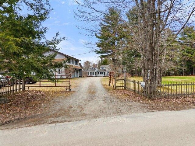 House for sale in Hancock, Hancock County