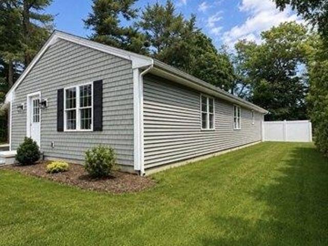 House for sale in Hanson, Massachusetts
