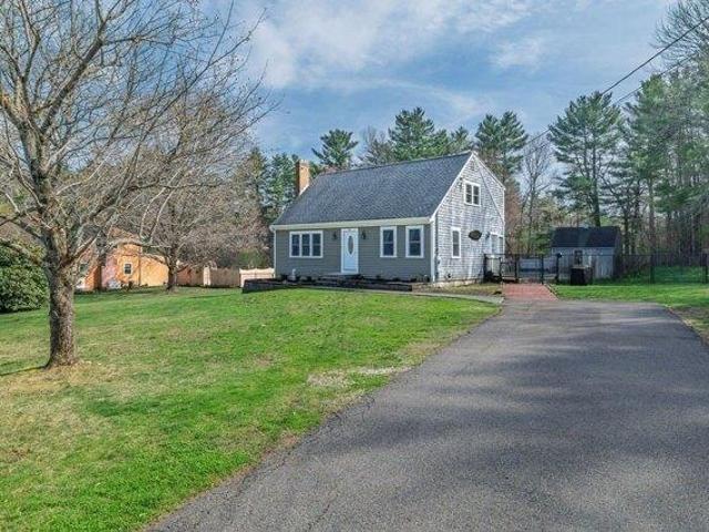 House for sale in Hanson, Massachusetts