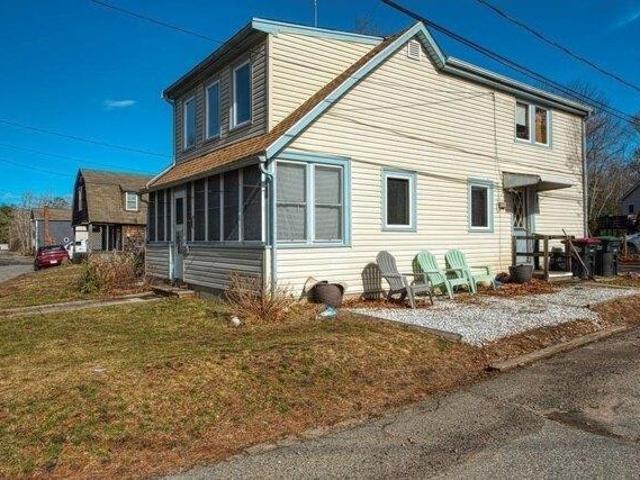 House for sale in Hanson, Massachusetts