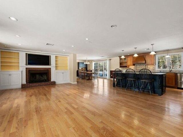 House for sale in Hanson, Massachusetts