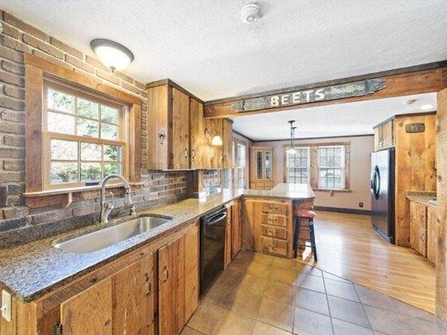 House for sale in Hanson, Massachusetts