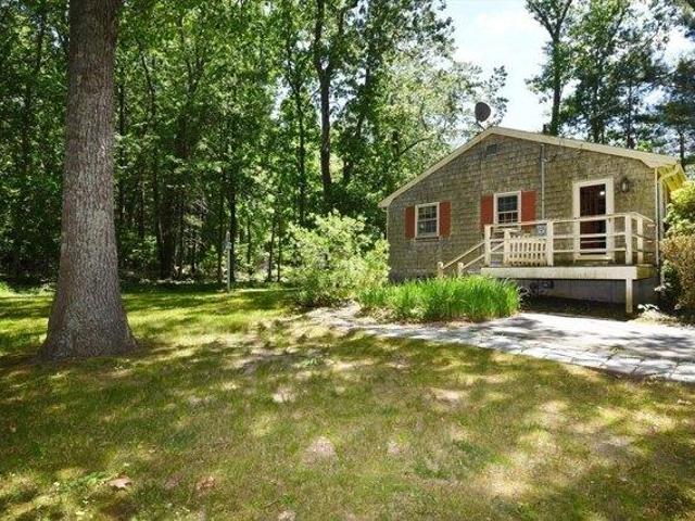 House for sale in Hanson, Massachusetts