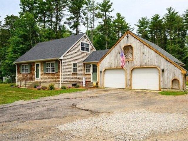 House for sale in Hanson, Massachusetts