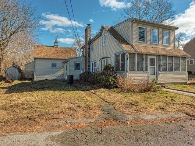 House for sale in Hanson, Massachusetts