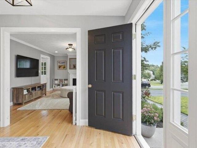 House for sale in Hanson, Massachusetts