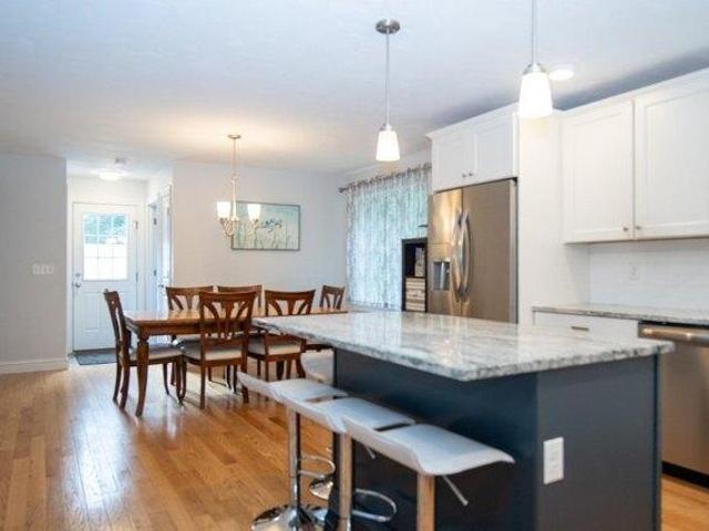 House for sale in Breezy Hill, Hanson