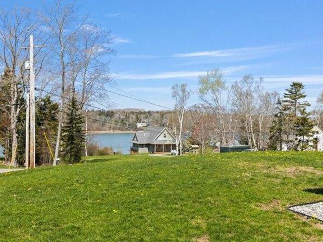 House for sale in Bailey Island, Maine