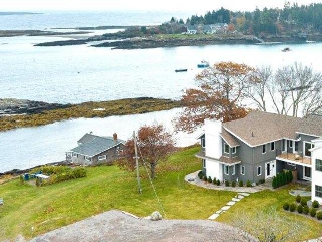 House for sale in Bailey Island, Maine