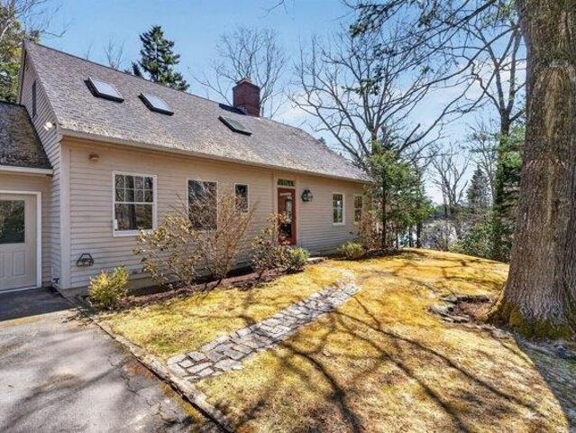 House for sale in Bailey Island, Maine