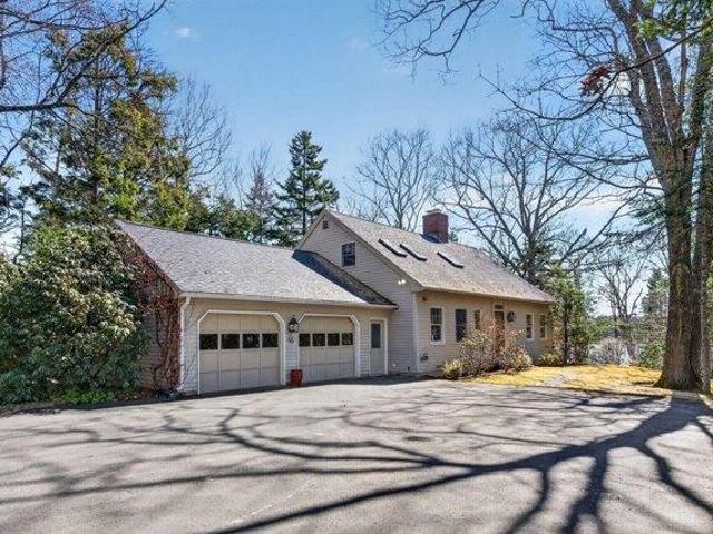 House for sale in Bailey Island, Maine